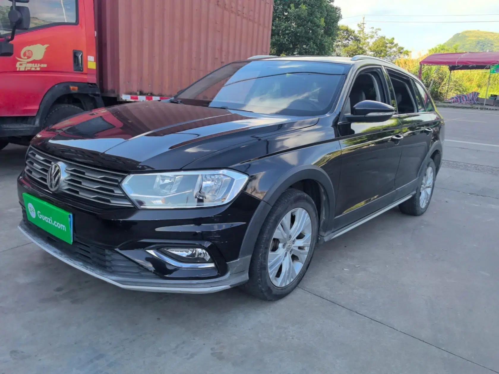 Volkswagen C-TREK 2017 1.6L Automatic Comfort Model — миниатюра 1