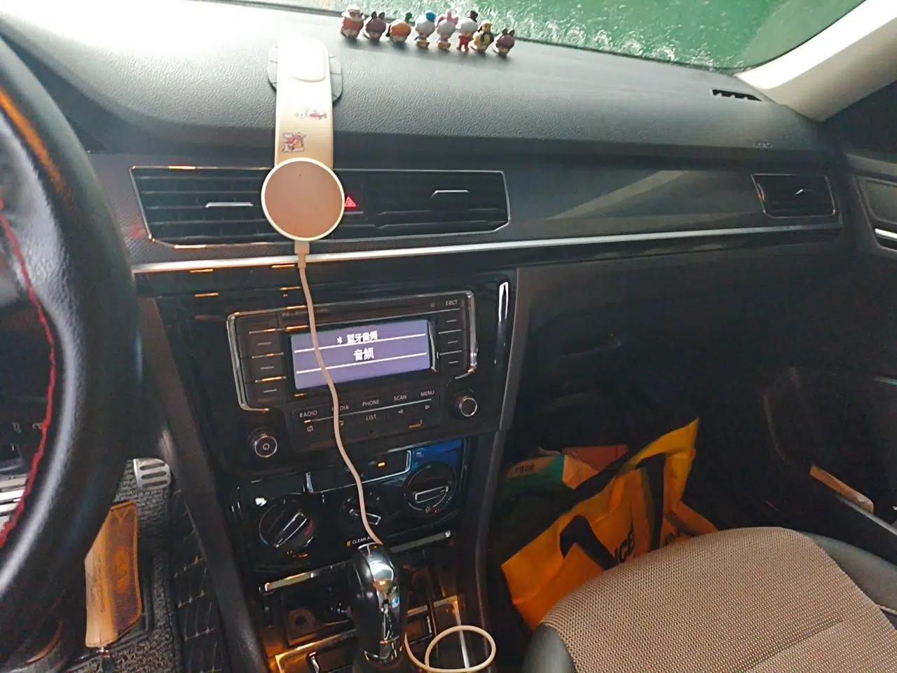 Volkswagen C-TREK 2017 1.6L Automatic Comfort Model — миниатюра 13