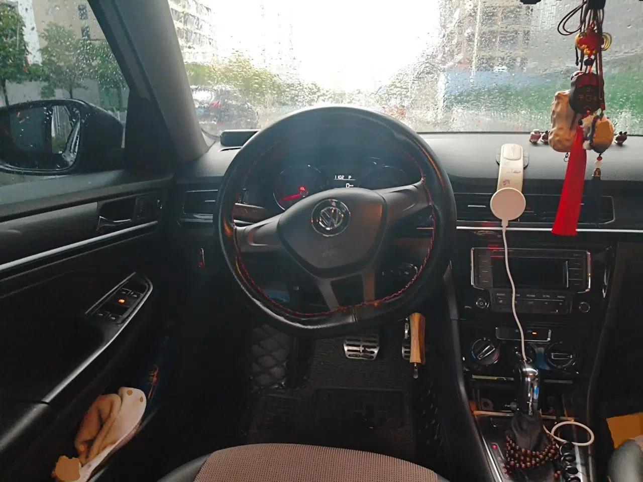 Volkswagen C-TREK 2017 1.6L Automatic Comfort Model — миниатюра 10