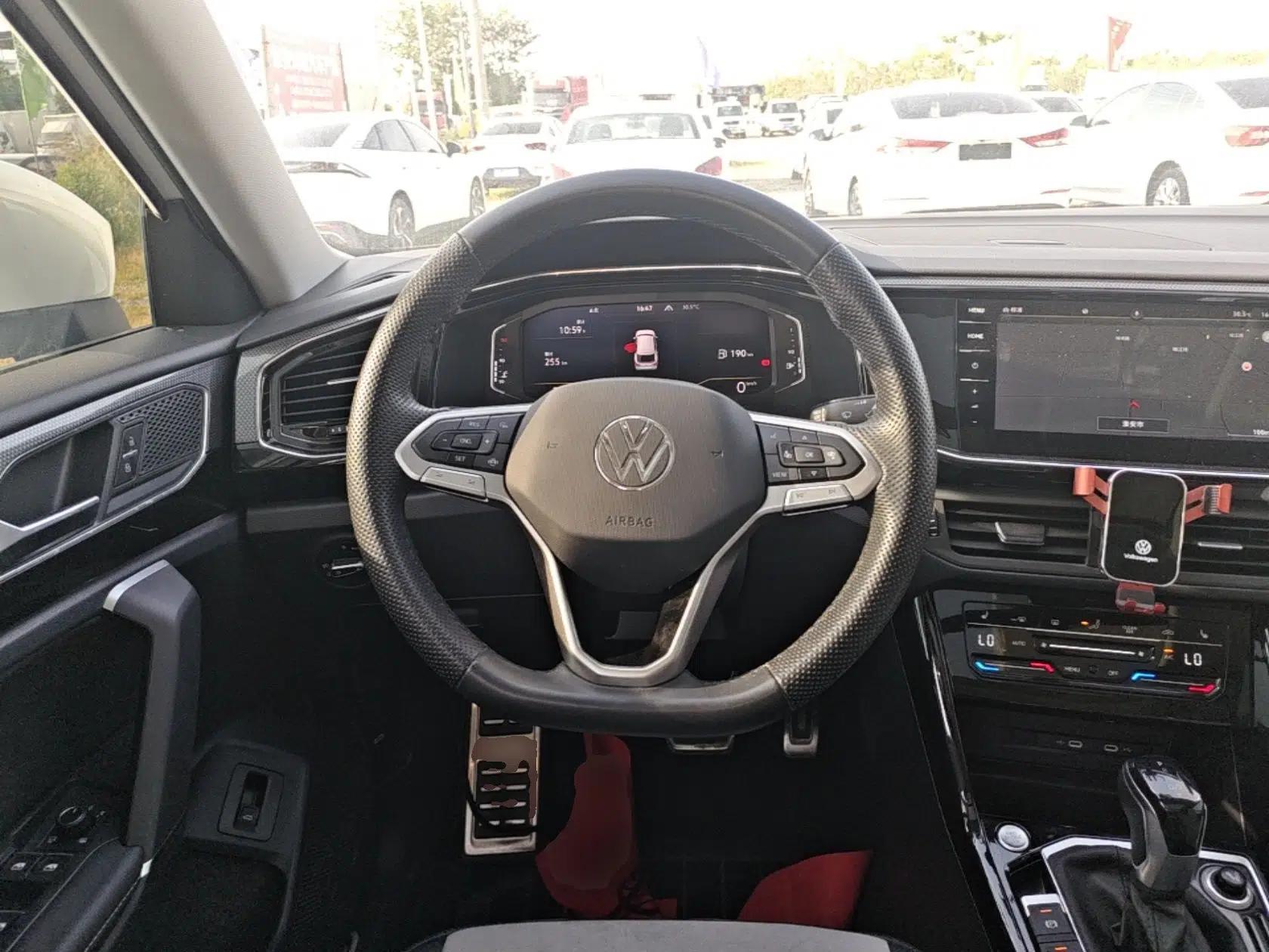 Volkswagen Tayron X 2020 330TSI Two-Wheel Drive Luxury Smart Connectivity Version — миниатюра 18
