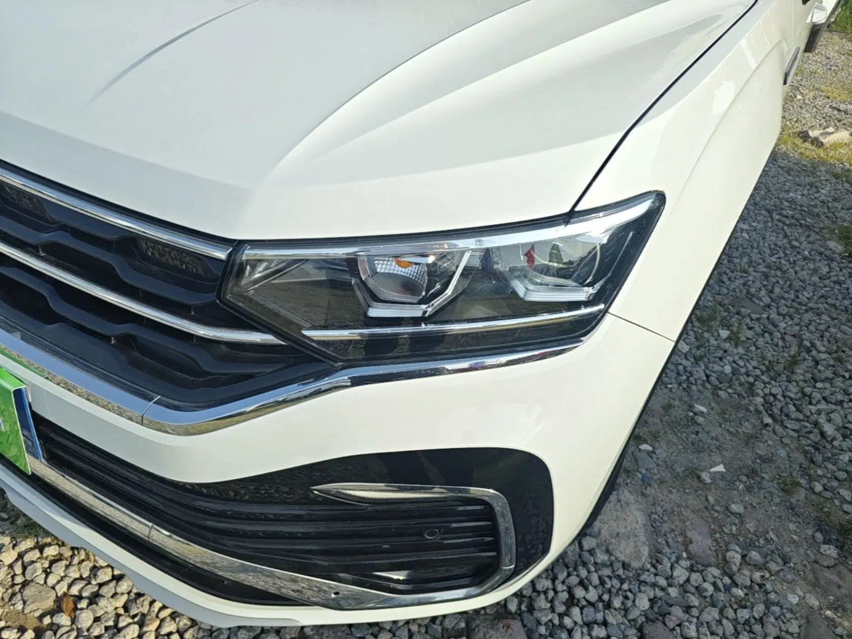 Volkswagen Tayron X 2020 330TSI Two-Wheel Drive Luxury Smart Connectivity Version — миниатюра 8