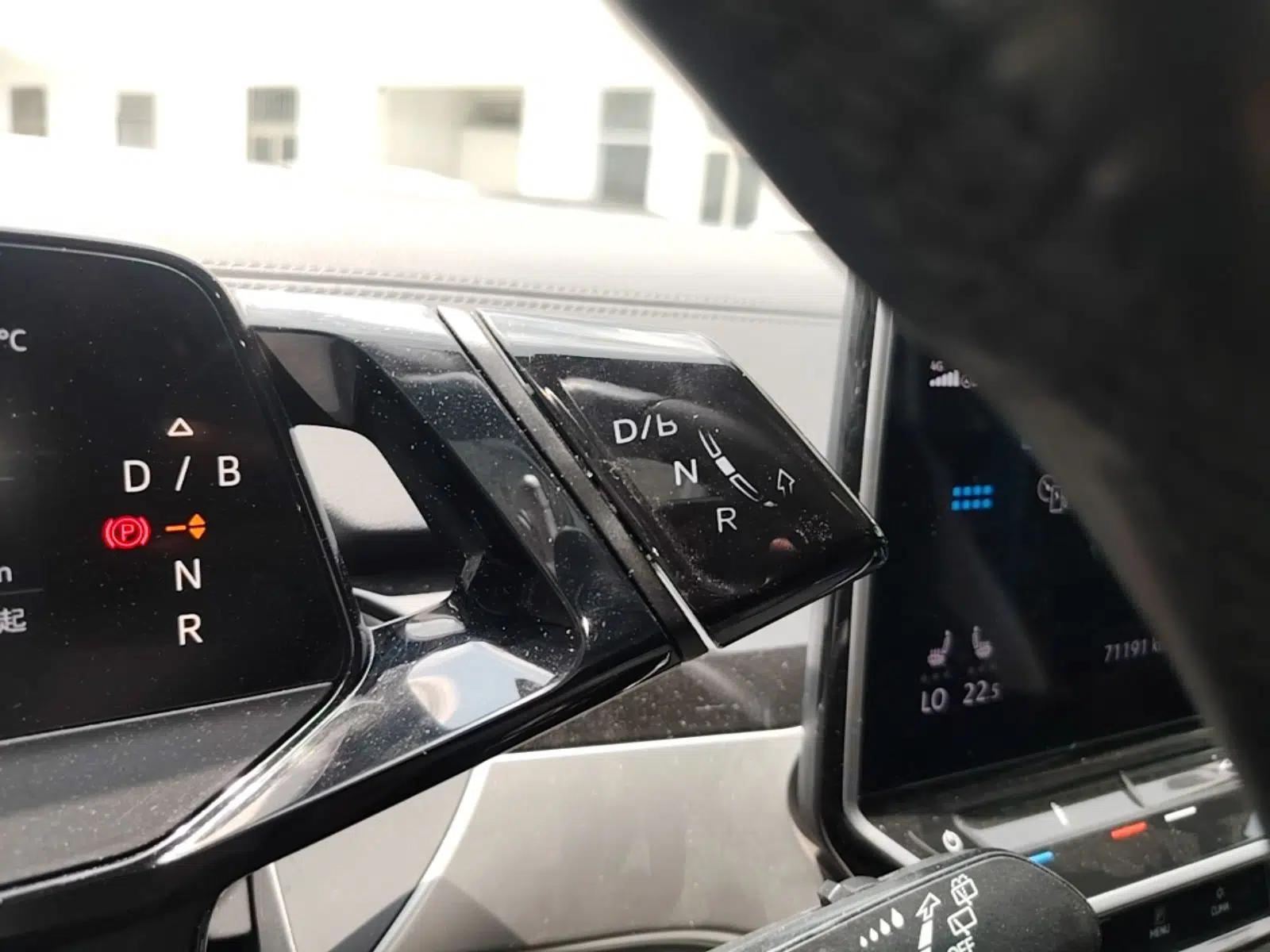 Volkswagen ID.6 CROZZ 2022 Long-Range PRO Edition — миниатюра 16