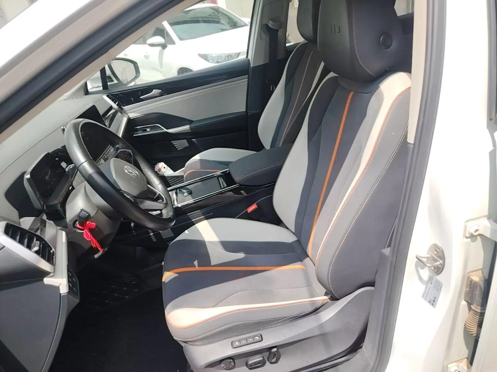 Volkswagen ID.6 CROZZ 2022 Long-Range PRO Edition — миниатюра 17