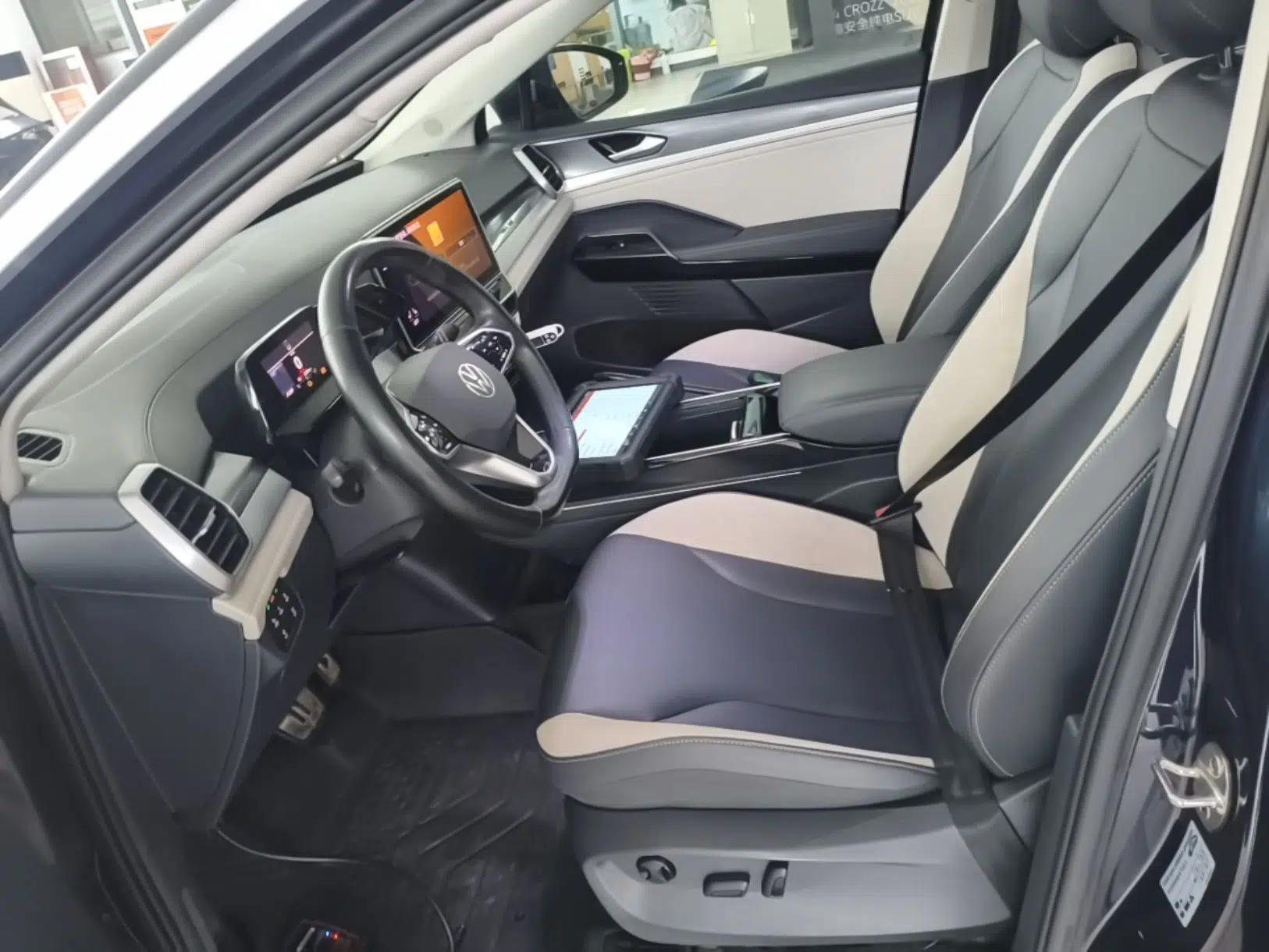 Volkswagen ID.6 CROZZ 2021 Long-Range PURE+ Edition — миниатюра 17