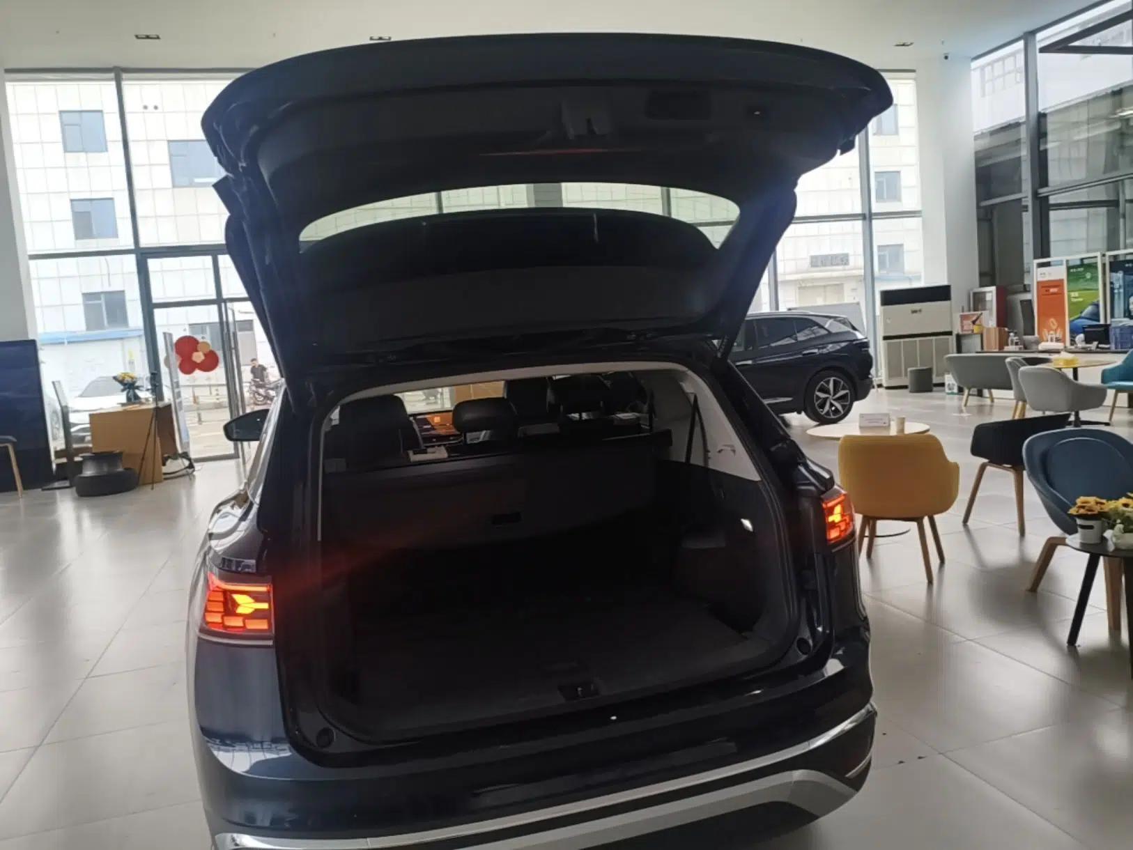Volkswagen ID.6 CROZZ 2021 Long-Range PURE+ Edition — миниатюра 22