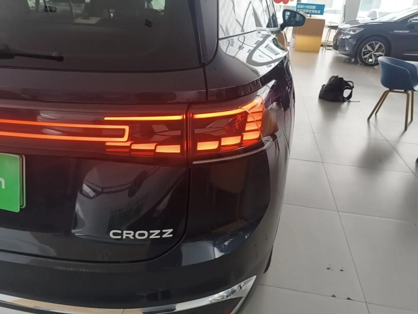 Volkswagen ID.6 CROZZ 2021 Long-Range PURE+ Edition — миниатюра 9