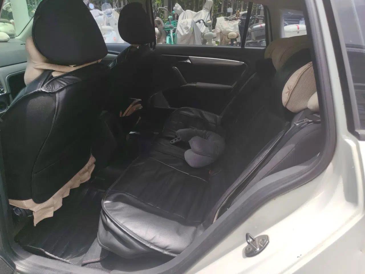 Volkswagen Gran Lavida 2013 1.6L Automatic Fashion Model — миниатюра 17