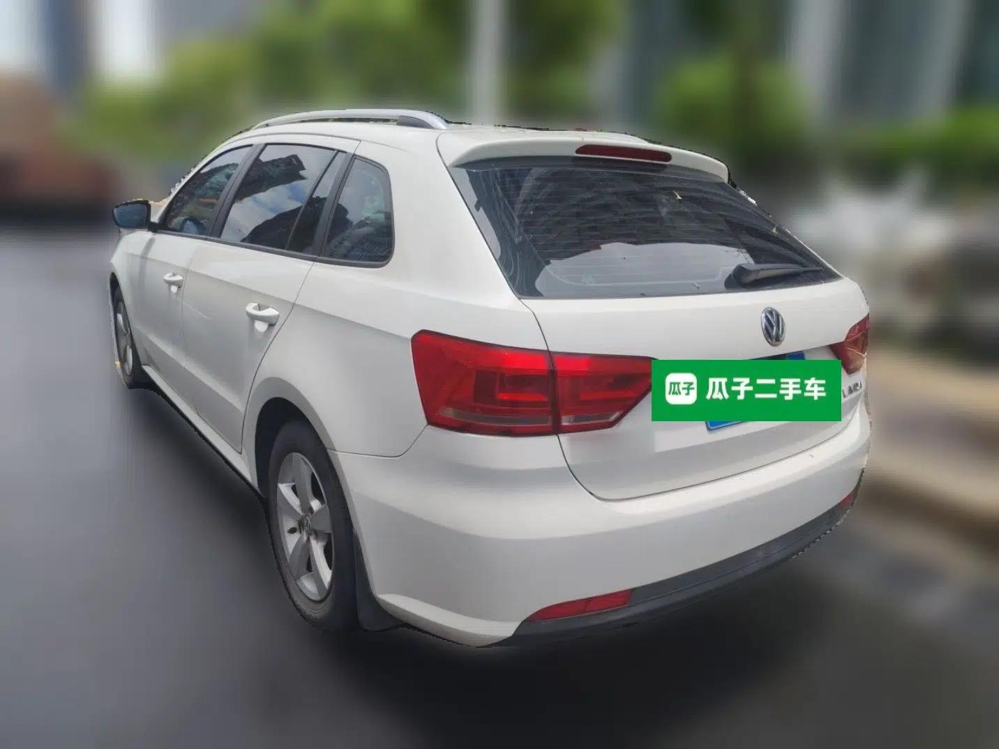 Volkswagen Gran Lavida 2013 1.6L Automatic Fashion Model — миниатюра 4