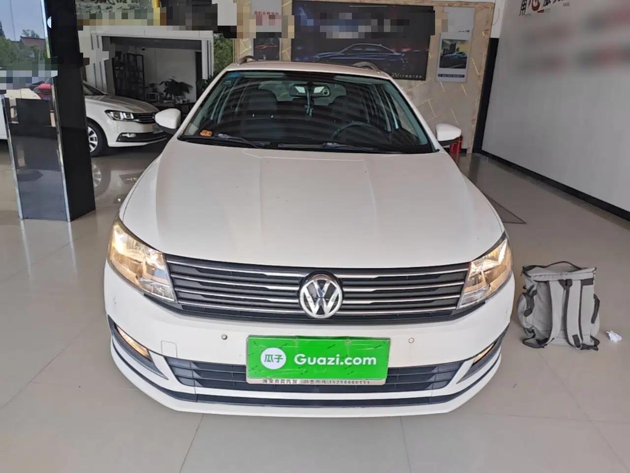 Volkswagen Gran Lavida 2015 1.6L Automatic Comfort Edition — миниатюра 2