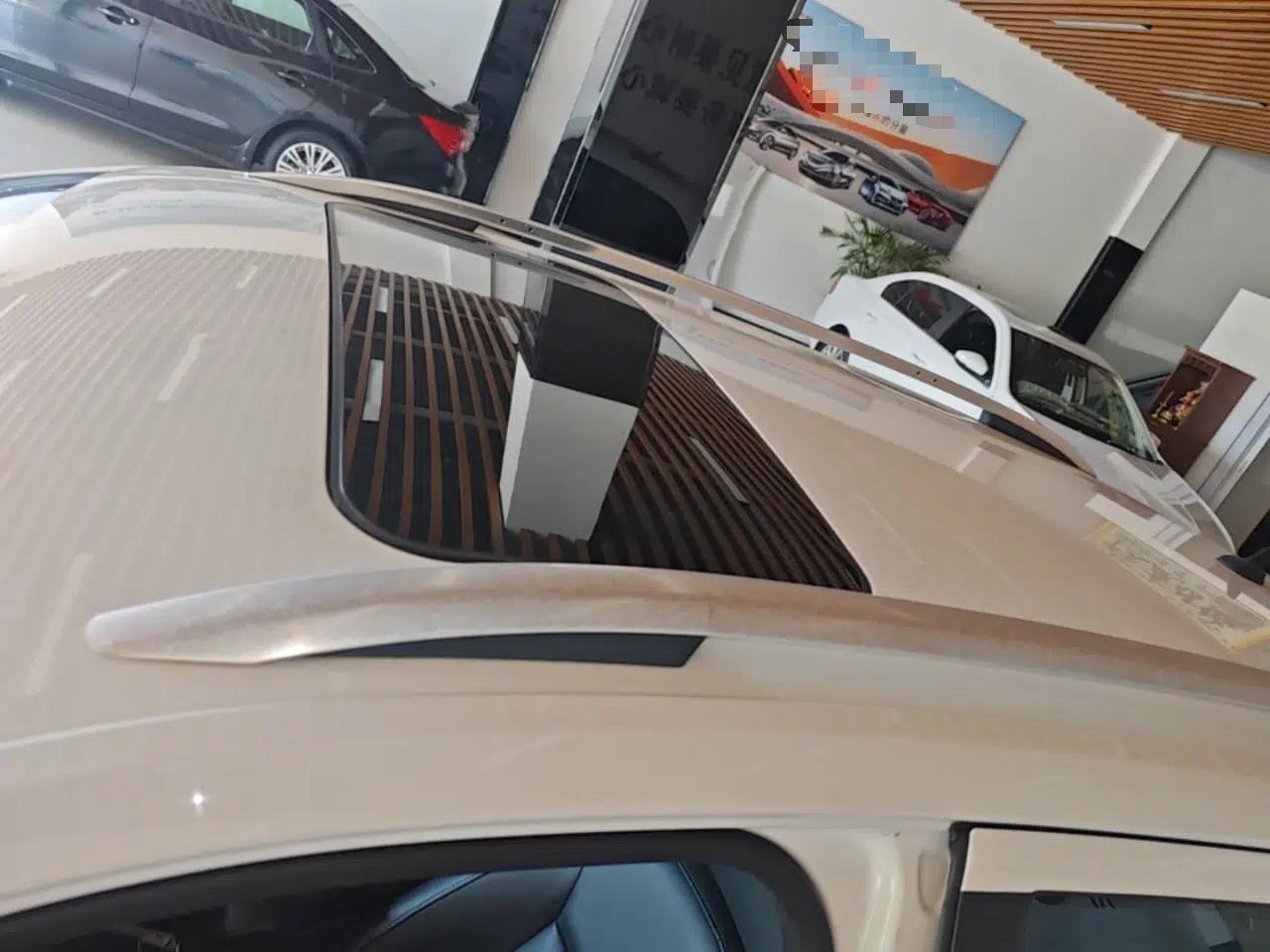 Volkswagen Gran Lavida 2015 1.6L Automatic Comfort Edition — миниатюра 7