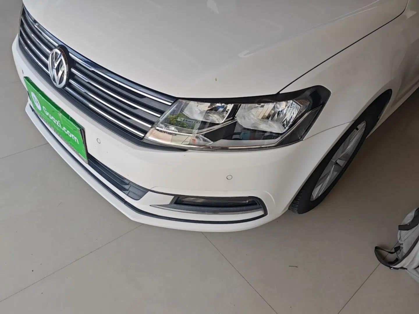 Volkswagen Gran Lavida 2015 1.6L Automatic Comfort Edition — миниатюра 8