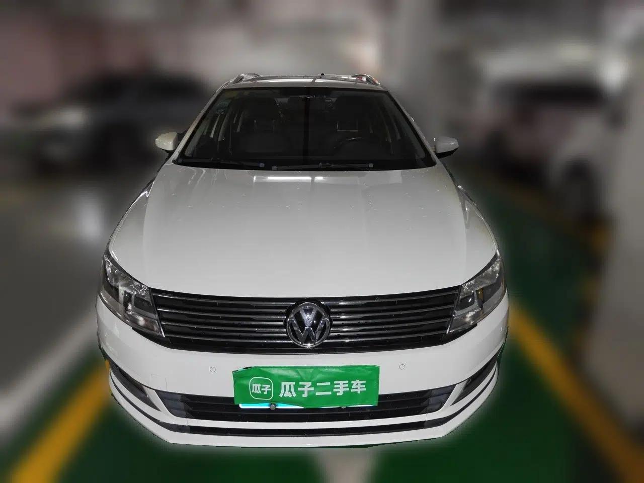 Volkswagen Gran Lavida 2015 1.6L Automatic Comfort Edition — миниатюра 2