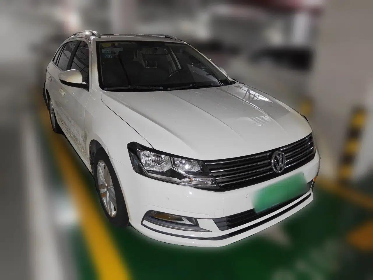 Volkswagen Gran Lavida 2015 1.6L Automatic Comfort Edition — миниатюра 3