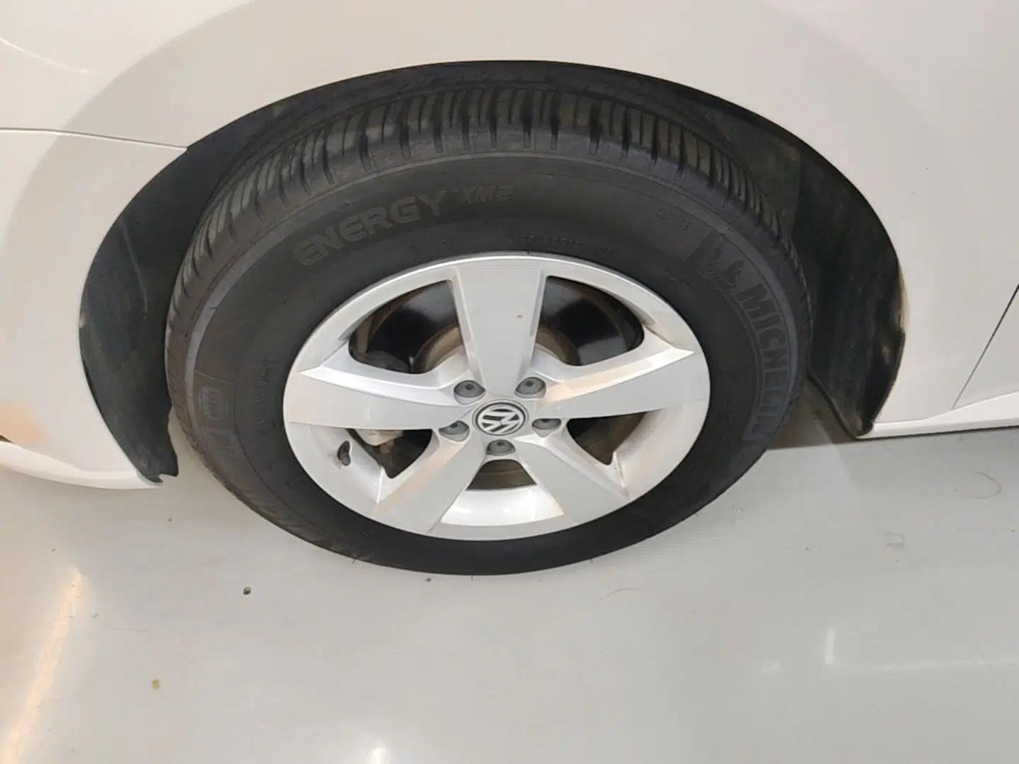 Volkswagen Gran Lavida 2015 1.6L Automatic Fashion Edition — миниатюра 10