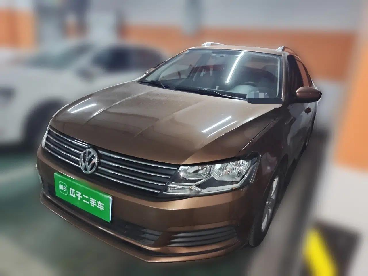 Volkswagen Gran Lavida 2015 1.6L Automatic Fashion Edition — миниатюра 1