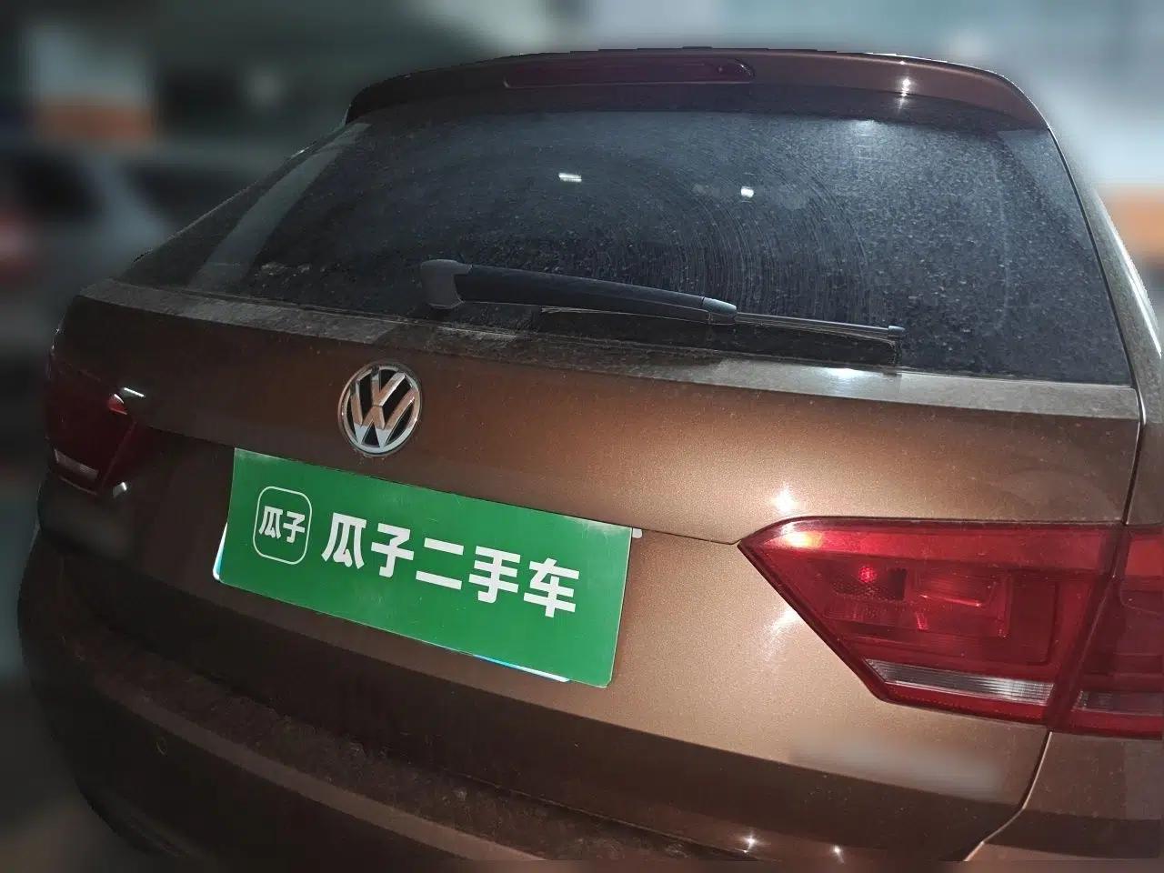 Volkswagen Gran Lavida 2015 1.6L Automatic Fashion Edition — миниатюра 5