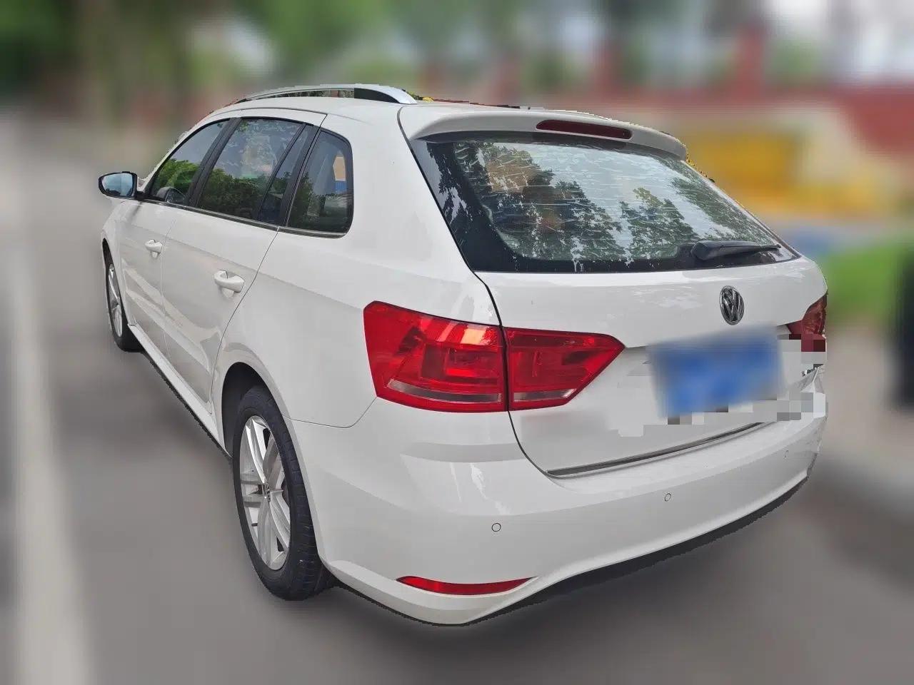 Volkswagen Gran Lavida 2015 1.6L Automatic Comfort Edition — миниатюра 4