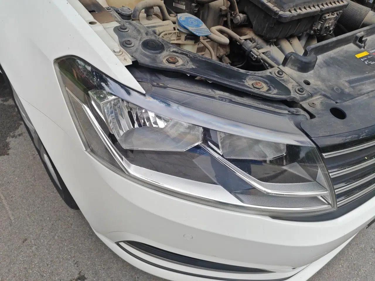 Volkswagen Gran Lavida 2015 1.6L Automatic Comfort Edition — миниатюра 7