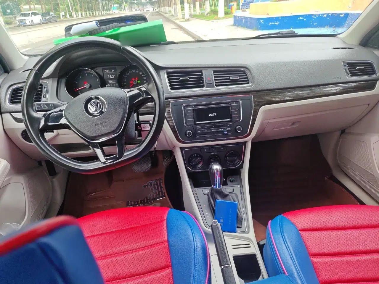 Volkswagen Gran Lavida 2015 1.6L Automatic Comfort Edition — миниатюра 9