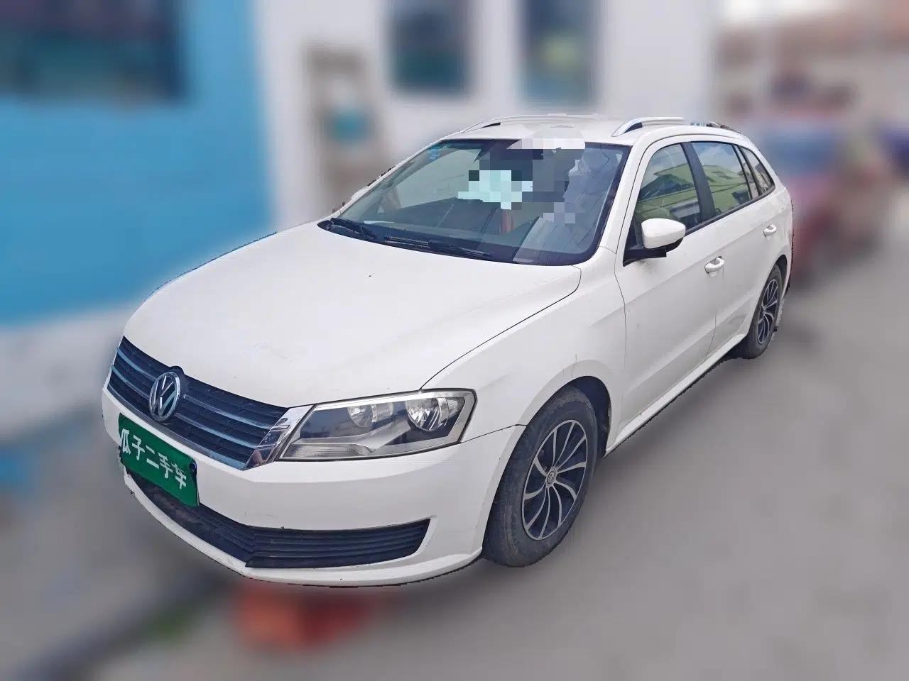 Volkswagen Gran Lavida 2013 1.6L Automatic Fashion Model — миниатюра 1
