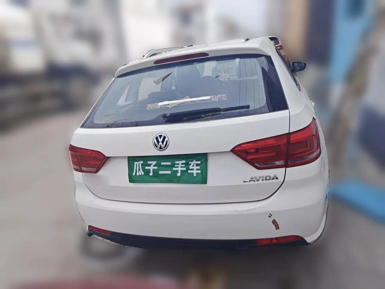 Volkswagen Gran Lavida 2013 1.6L Automatic Fashion Model — миниатюра 5