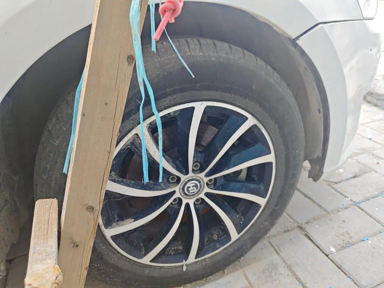 Volkswagen Gran Lavida 2013 1.6L Automatic Fashion Model — миниатюра 8