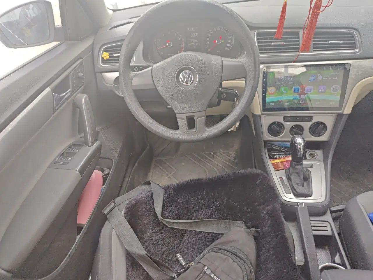 Volkswagen Gran Lavida 2013 1.6L Automatic Fashion Model — миниатюра 10