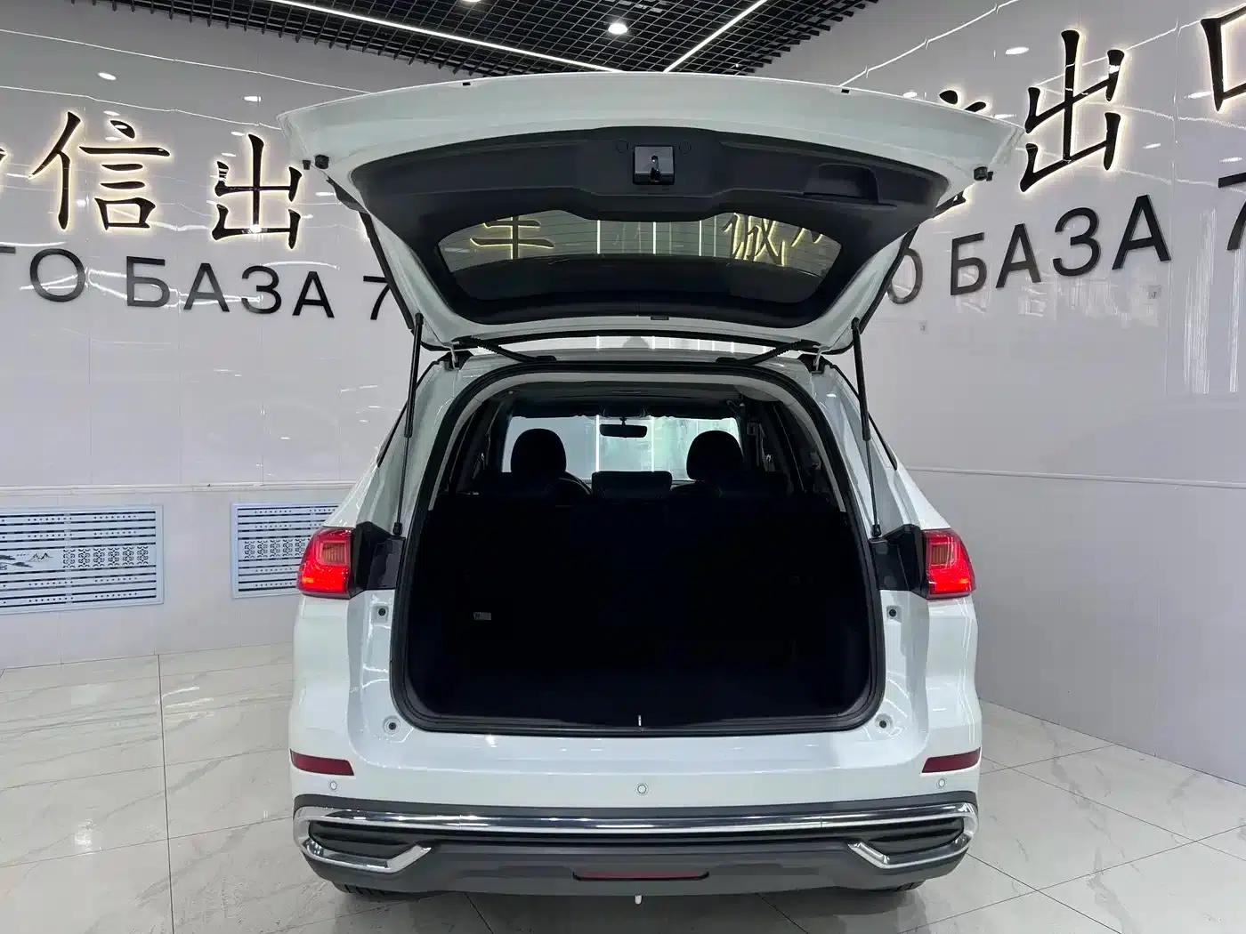 Haval M6 2021 PLUS 1.5T DCT Luxury Intelligent Connectivity Edition — миниатюра 15