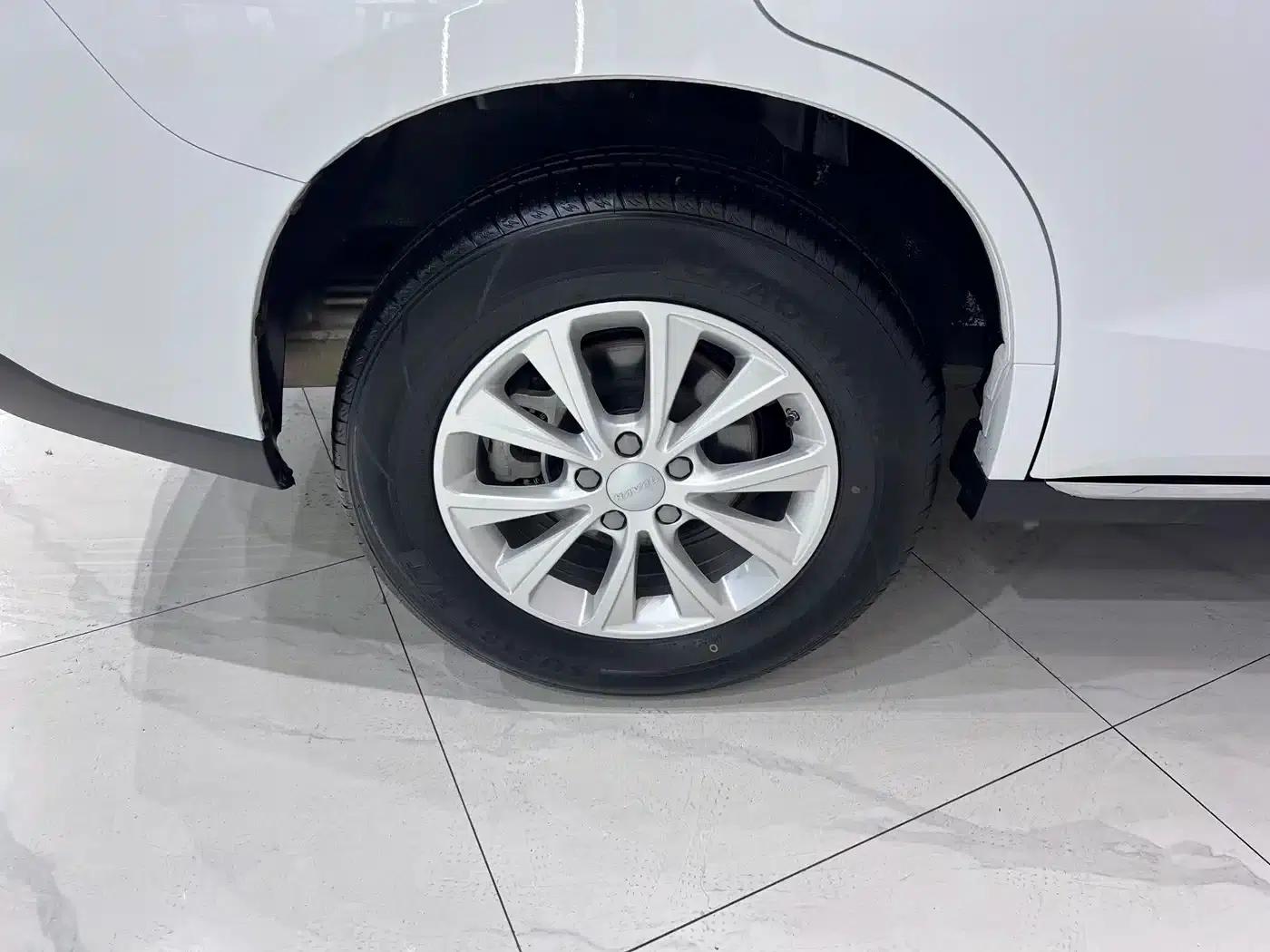 Haval M6 2021 PLUS 1.5T DCT Luxury Intelligent Connectivity Edition — миниатюра 19