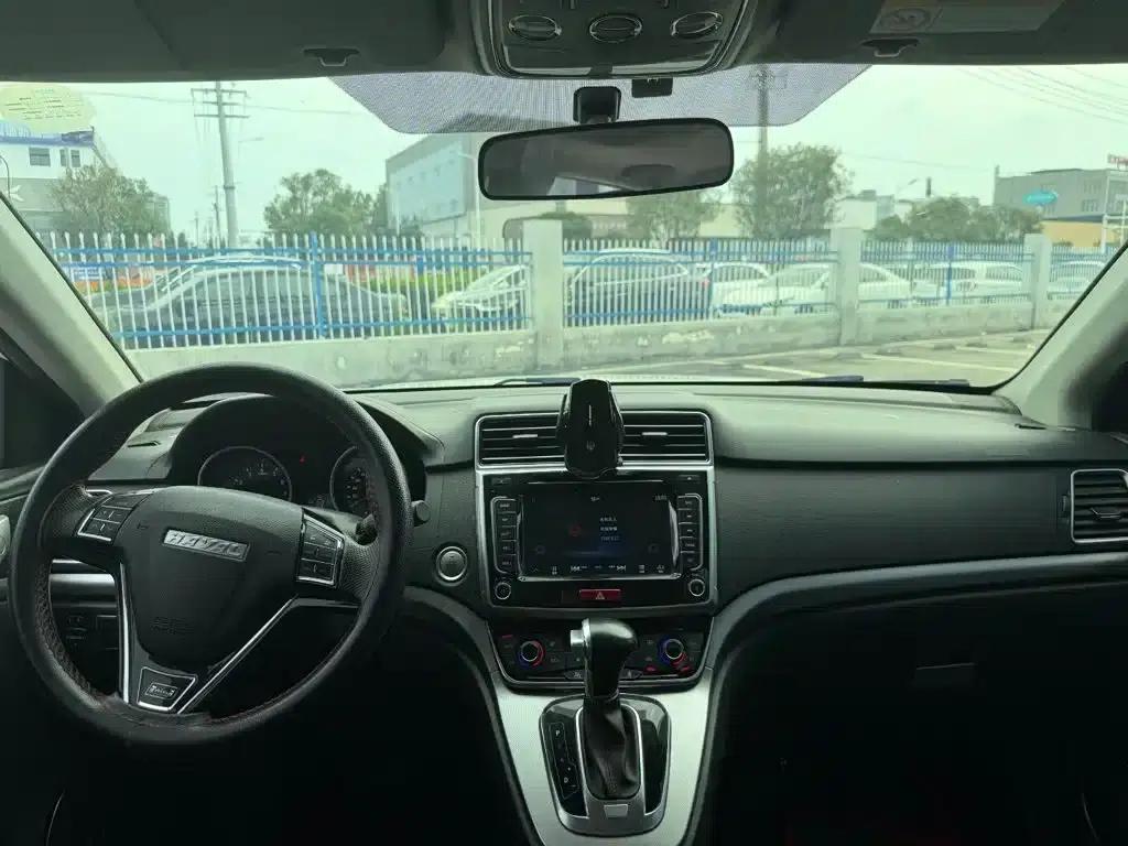 Haval M6 2017 1.5T Automatic 2WD Elite — миниатюра 5