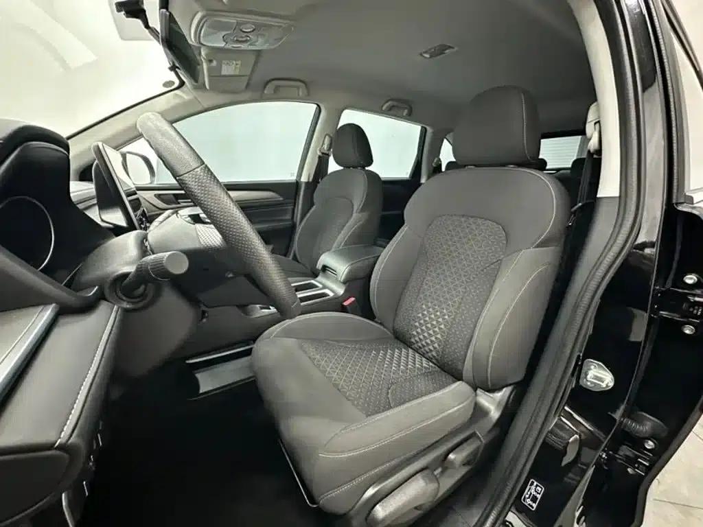 Haval M6 2021 PLUS 1.5T Manual Elite Intelligent Connectivity Edition — миниатюра 16