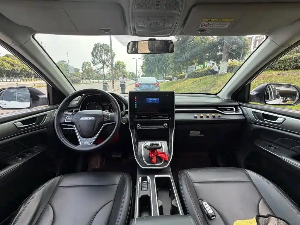 Haval M6 2021 PLUS 1.5T DCT Elite Intelligent Connectivity Edition — миниатюра 13