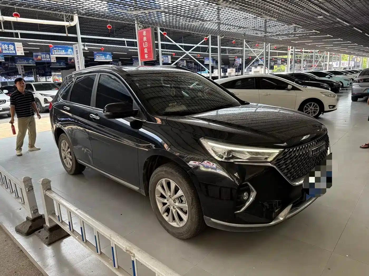 Haval M6 2021 PLUS 1.5T DCT Luxury Intelligent Connectivity Edition — миниатюра 3