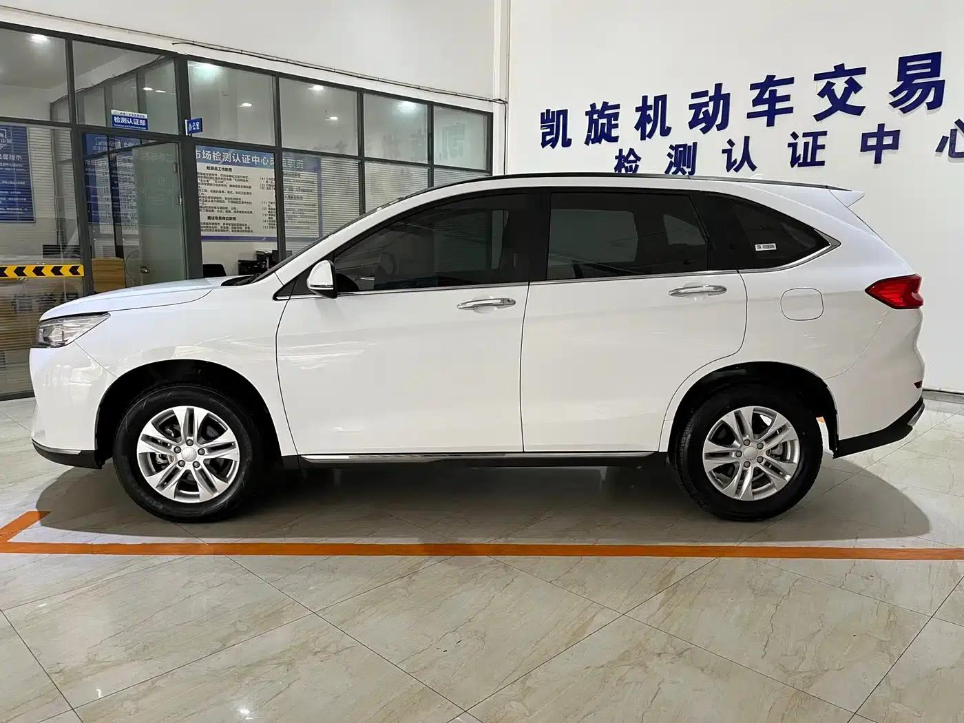 Haval M6 2021 PLUS 1.5T DCT Elite Intelligent Connectivity Edition — миниатюра 7