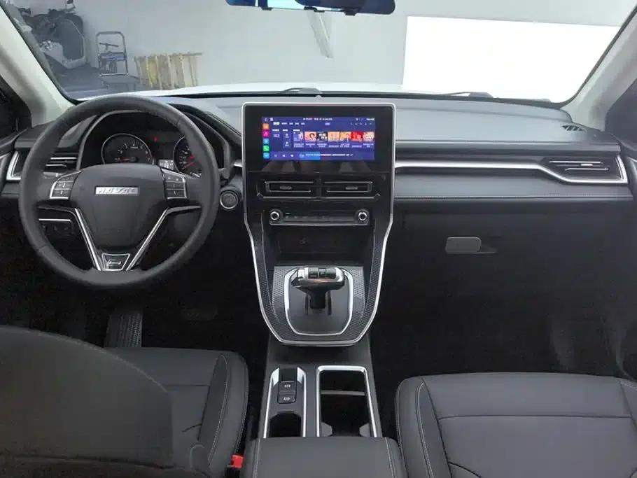 Haval M6 2021 PLUS 1.5T DCT Luxury Intelligent Connectivity Edition — миниатюра 12