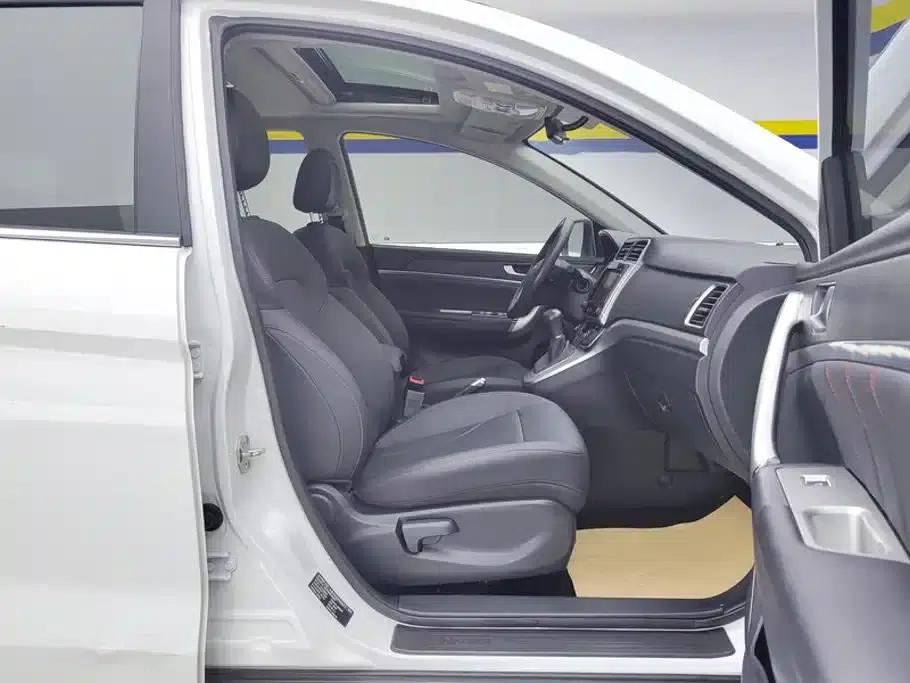 Haval M6 2019 1.5T DCT 2WD Value Edition (National VI Emission Standard) — миниатюра 8