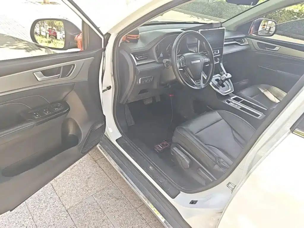 Haval M6 2021 PLUS 1.5T DCT Luxury Intelligent Connectivity Edition — миниатюра 16