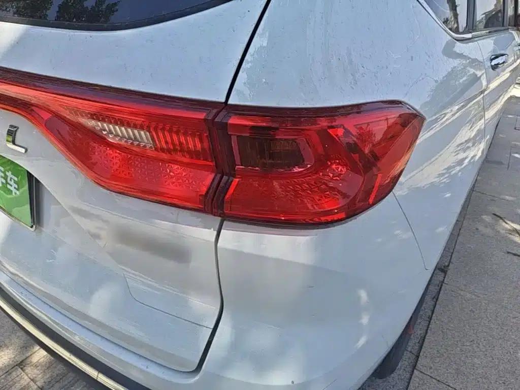 Haval M6 2021 PLUS 1.5T DCT Luxury Intelligent Connectivity Edition — миниатюра 8