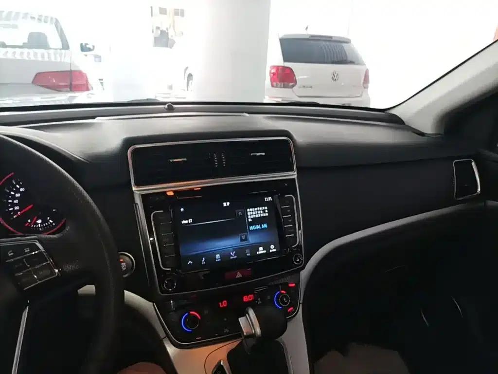 Haval M6 2018 Facelift 1.5T DCT 2WD Elite — миниатюра 10