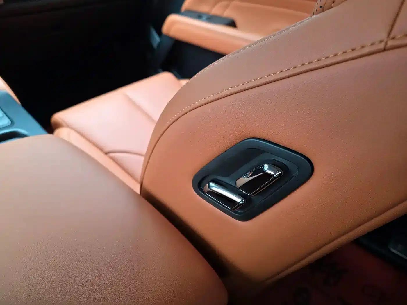 Haval H9 2024 2.0T Gasoline 4WD Ultimate Edition — миниатюра 21