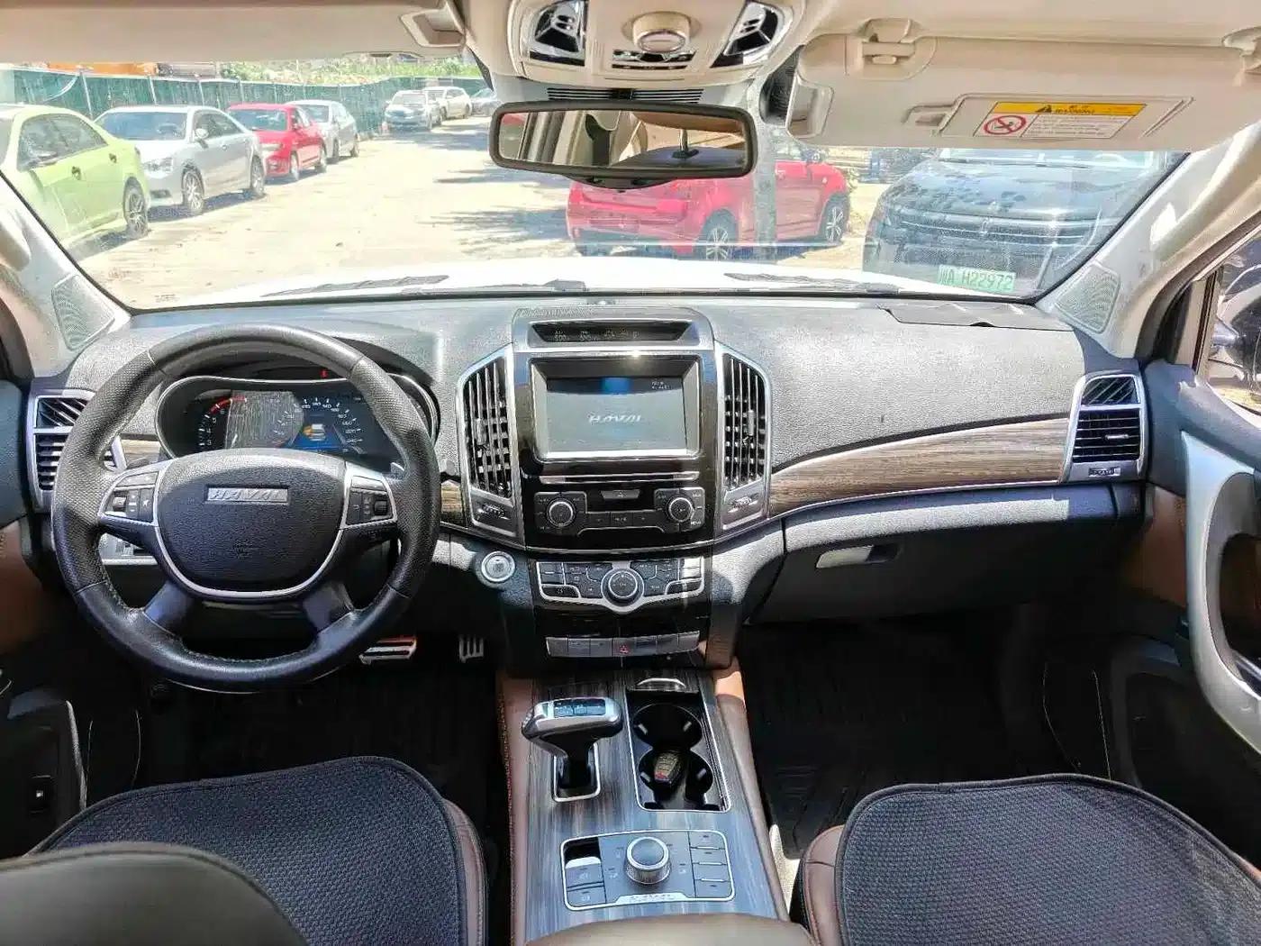 Haval H9 2017 2.0T Gasoline 4WD Luxury 7-Seater — миниатюра 13