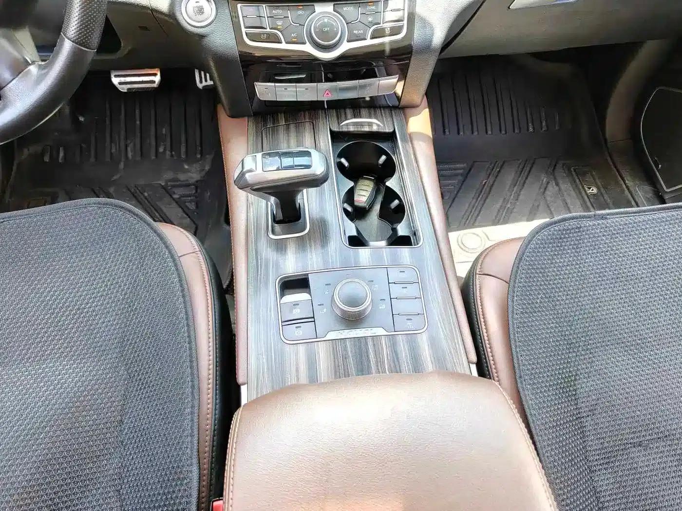 Haval H9 2017 2.0T Gasoline 4WD Luxury 7-Seater — миниатюра 14