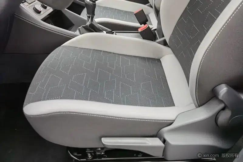 Jetta VS5 2024 280TSI Manual Pioneer Edition — миниатюра 18