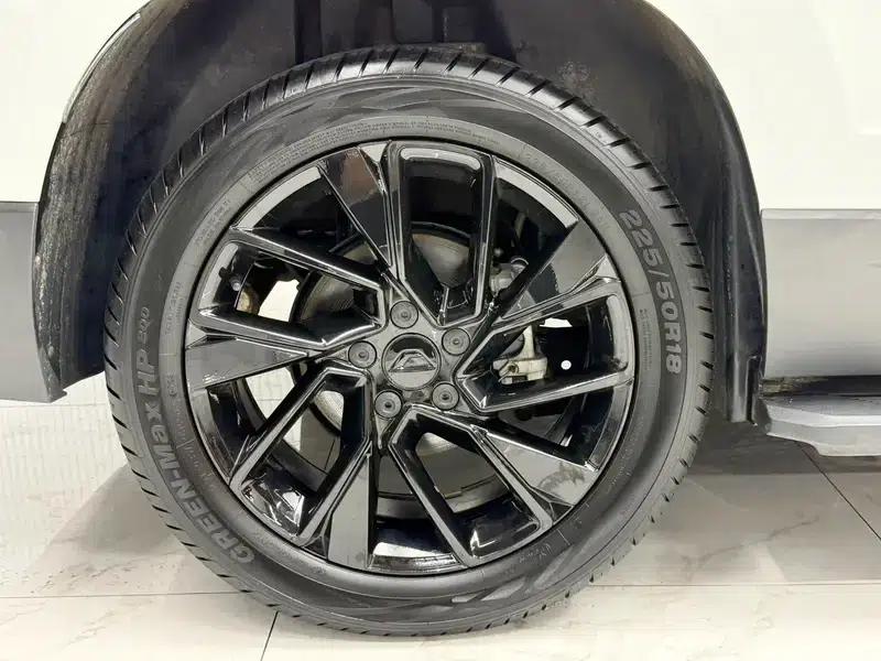 Jetta VS5 2023 280TSI Automatic Entry-Level Edition — миниатюра 11
