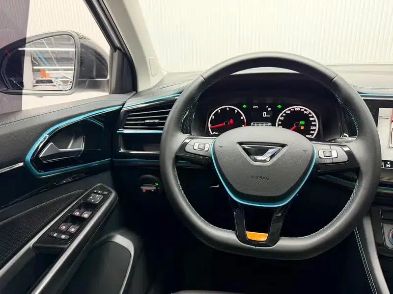 Jetta VS5 2023 280TSI Automatic Entry-Level Edition — миниатюра 13