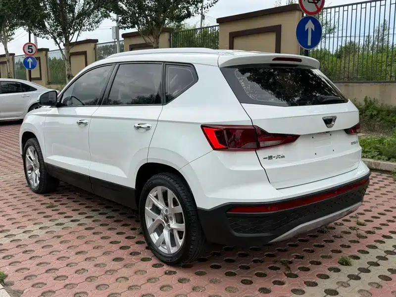 Jetta VS5 2023 280TSI Automatic Enjoy Edition — миниатюра 4