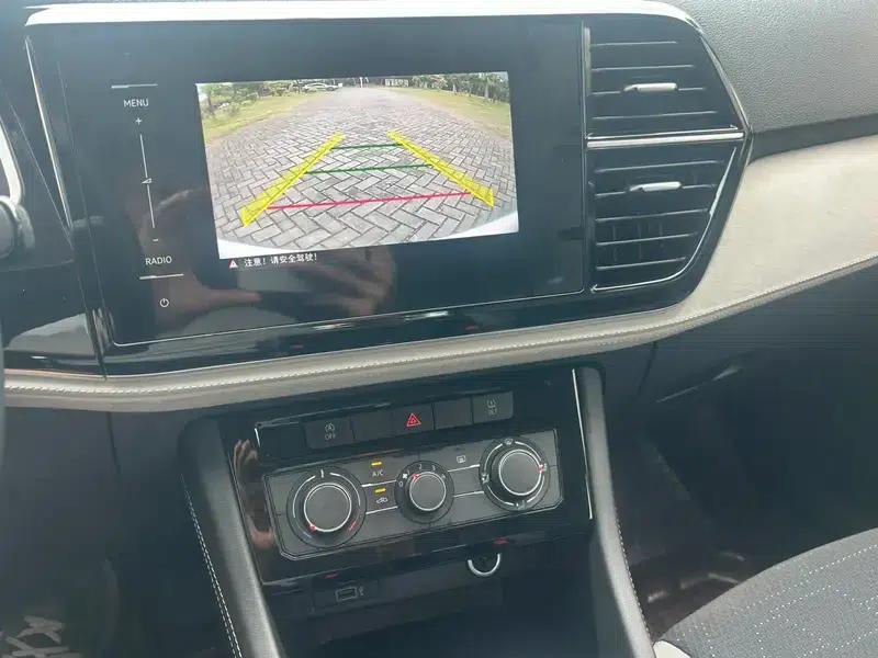 Jetta VS5 2023 280TSI Automatic Entry-Level Edition — миниатюра 12