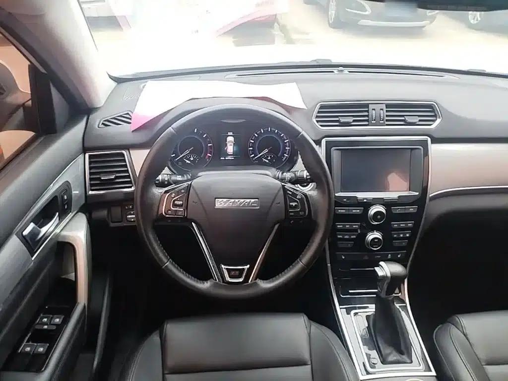 Haval H2 2017 Red Label 1.5T Automatic Two-Wheel Drive Luxury Edition — миниатюра 11