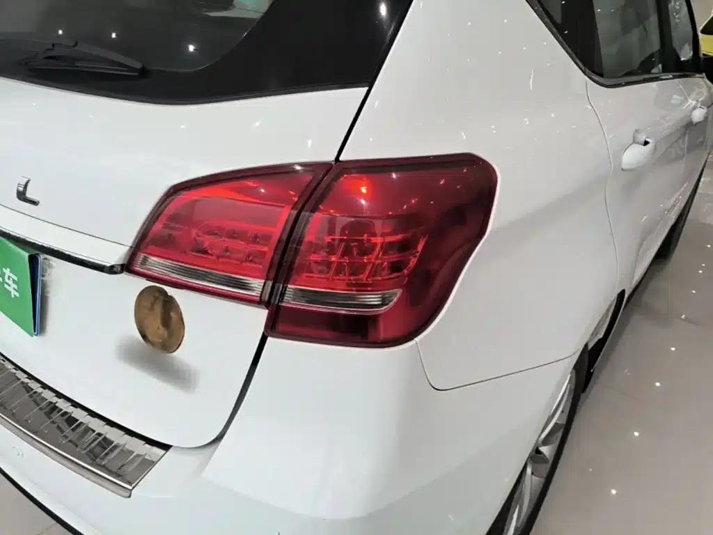 Haval H2 2014 1.5T Manual 2WD Elite Edition — миниатюра 8