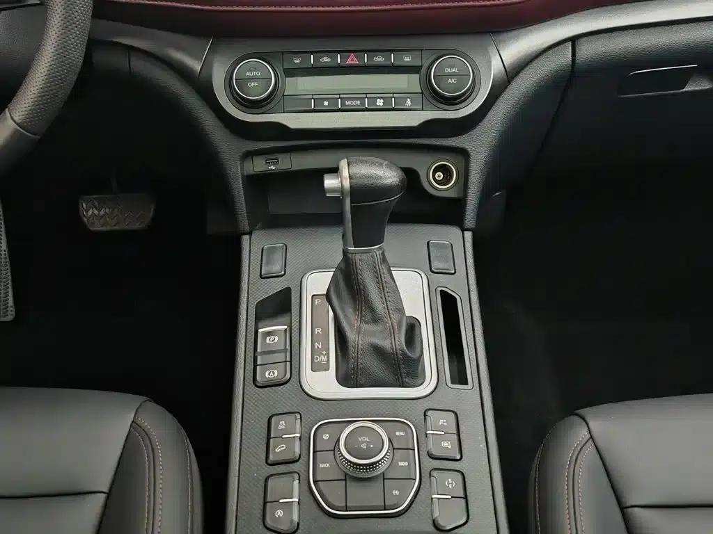 Haval H6 Coupe 2019 1.5T Automatic 2WD Luxury Intelligent Edition (National V Emission Standard) — миниатюра 13